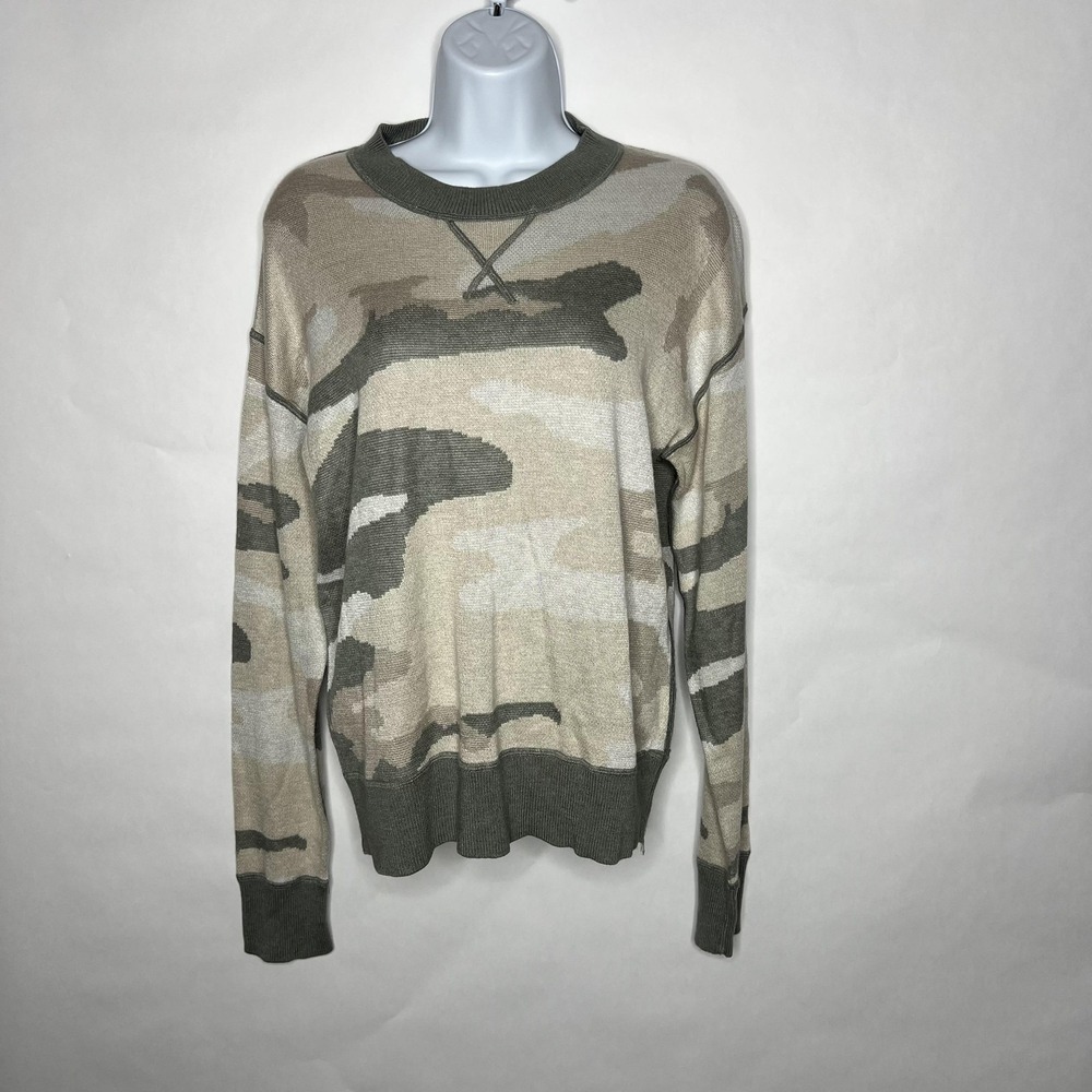 John + Jenn Sweater Womens Medium Green Camo Crewneck Lightweight Pullover Fall